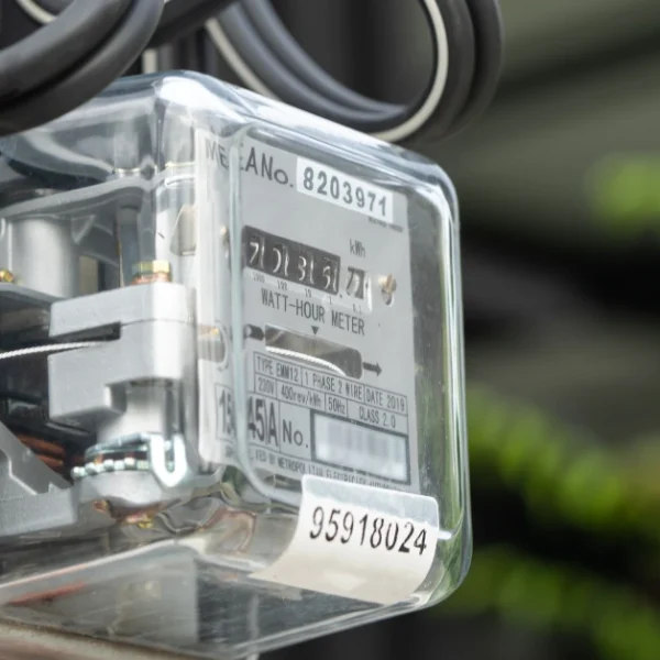 Smart Metering for Transparency