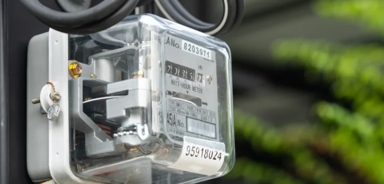 Smart Metering for Transparency